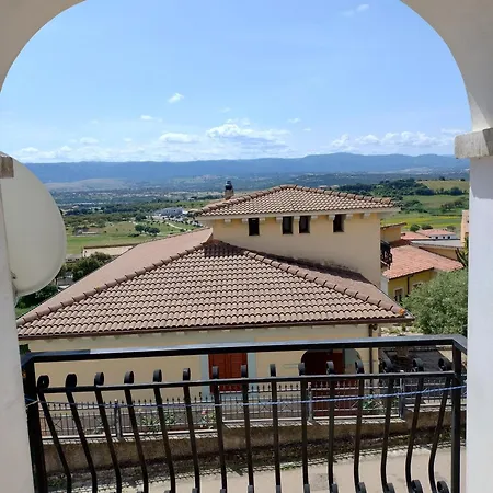 公寓 Da Antonella 贝尔基达