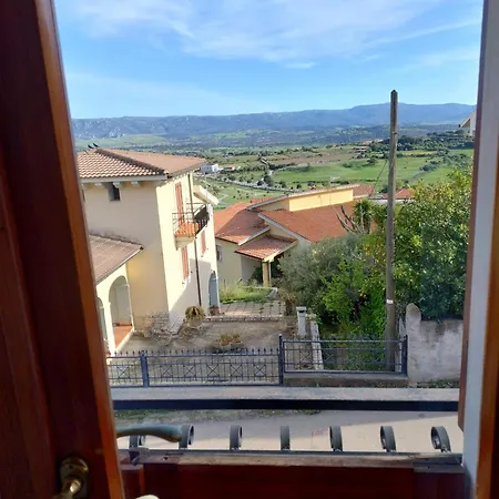 公寓 Da Antonella 贝尔基达